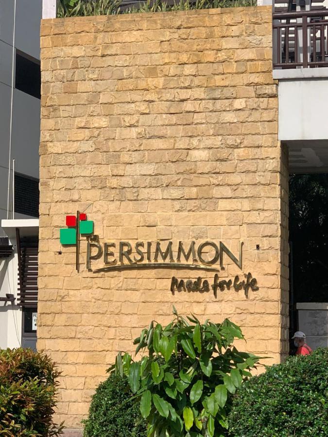 The Persimmon Studios Near Ayala And Sm City Cebu Exterior photo